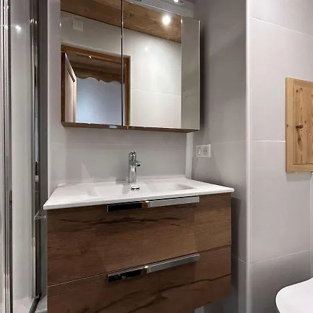 Cosy 8 Pers A Meribel, Face Telesiege, Balcon Sud-ouest, Proche Commerces Et Navette - Fr-1-180-173 Apartment